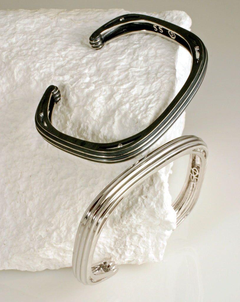 SS4550D/O & SS4550D/P Fluted Cuff Bracelets, Viewpoints Eclipse Collection