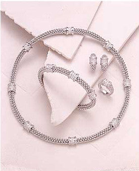 Summit Collection White Diamonds Edition